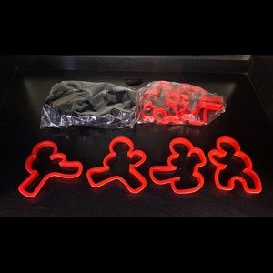 Set of red and black ninja cookie cutters, new